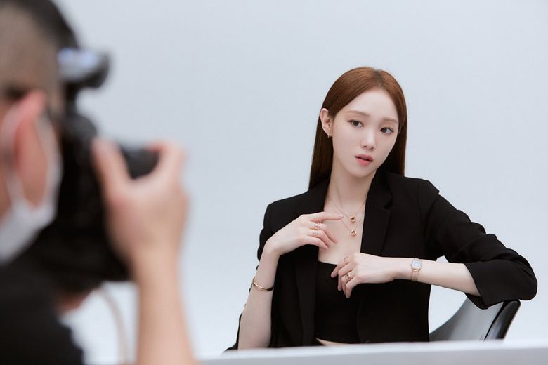 Lee SungKyung, Photoshoot Behind-the-Scene