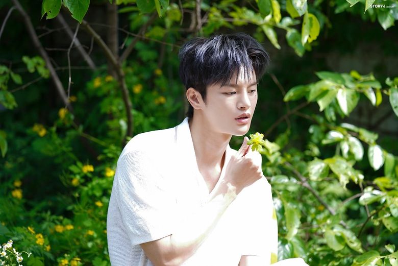 Seo InGuk For Marie Claire Magazine June Issue Behind-the-Scene - Part 3