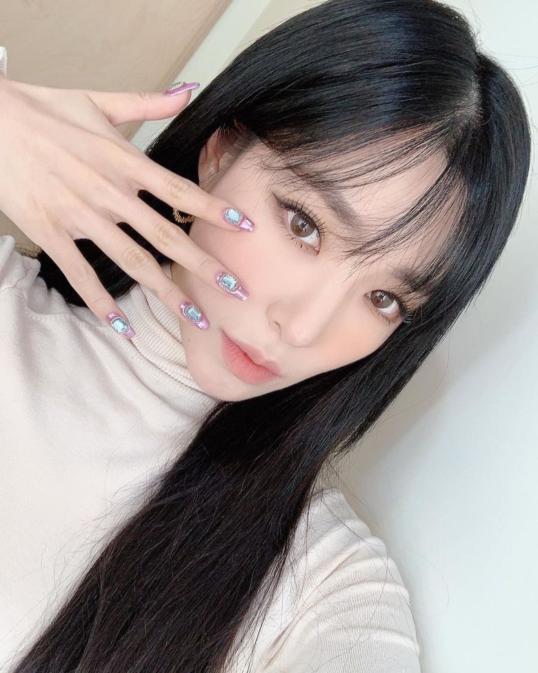 K Pop Idol Nail Art That You Should Try  - 79