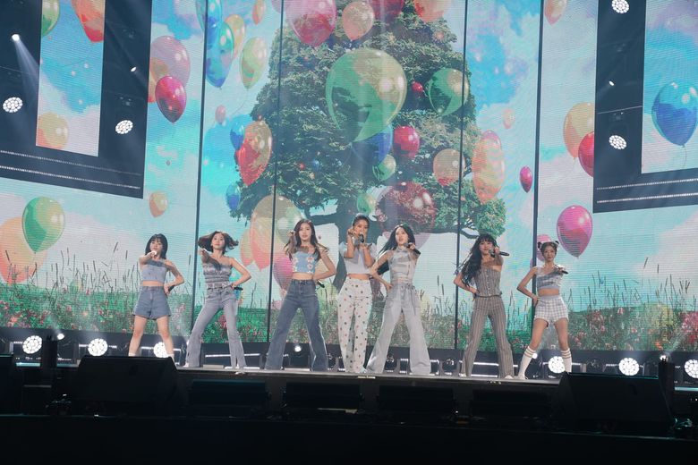  2021 Together Again, K-POP Concert 'OH MY GIRL' Photos