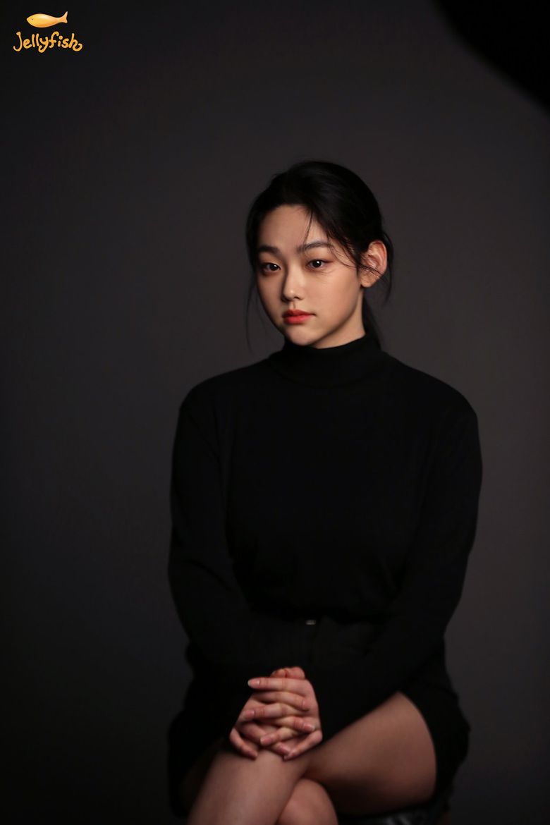 Behind-the-Scenes of New Profile Photography Site of Gugudan's Mina