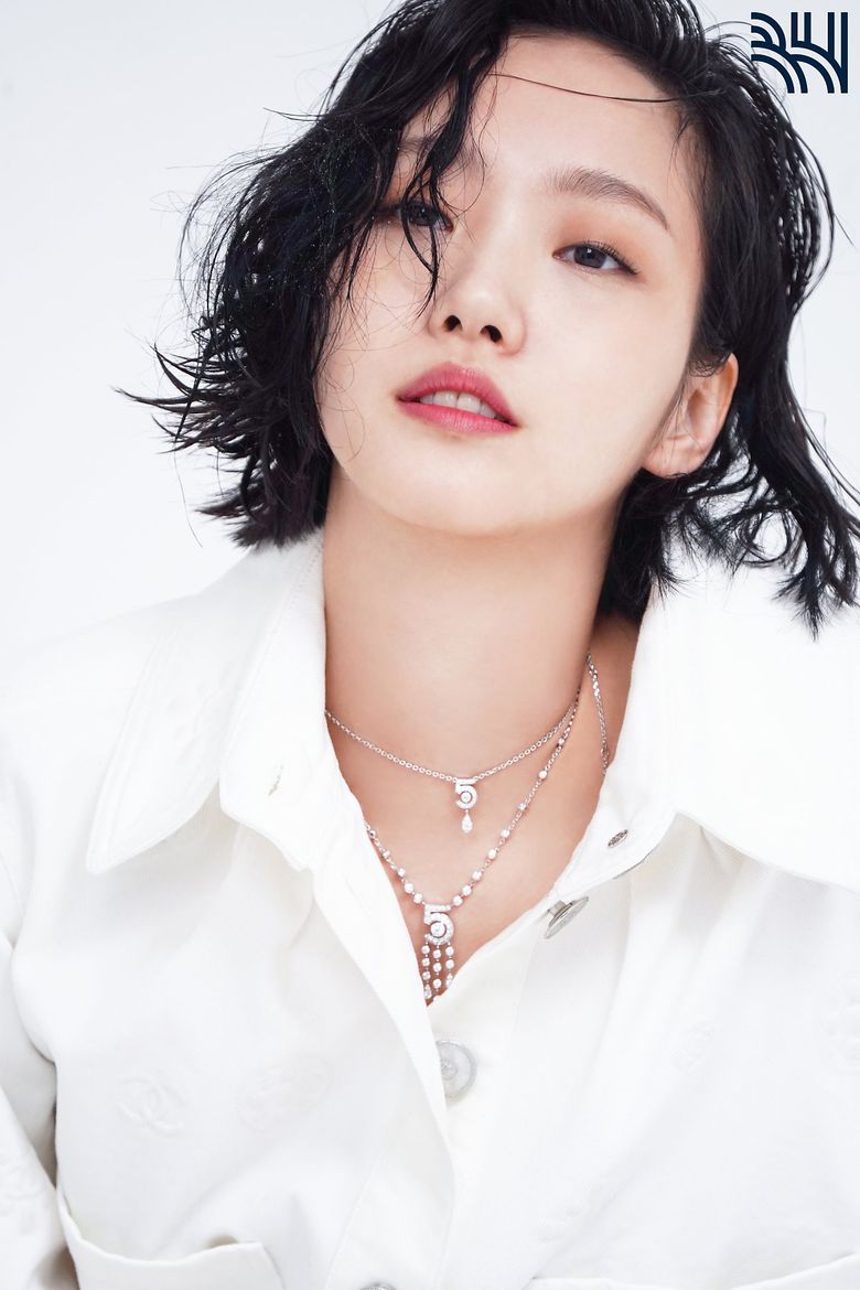 Kim GoEun, Photoshoot Behind-the-Scene - Part 1