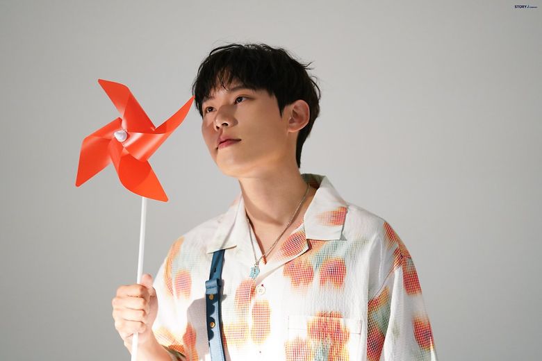 Kim SungCheol For Cosmopolitan Magazine July Issue Behind-the-Scene - Part 2