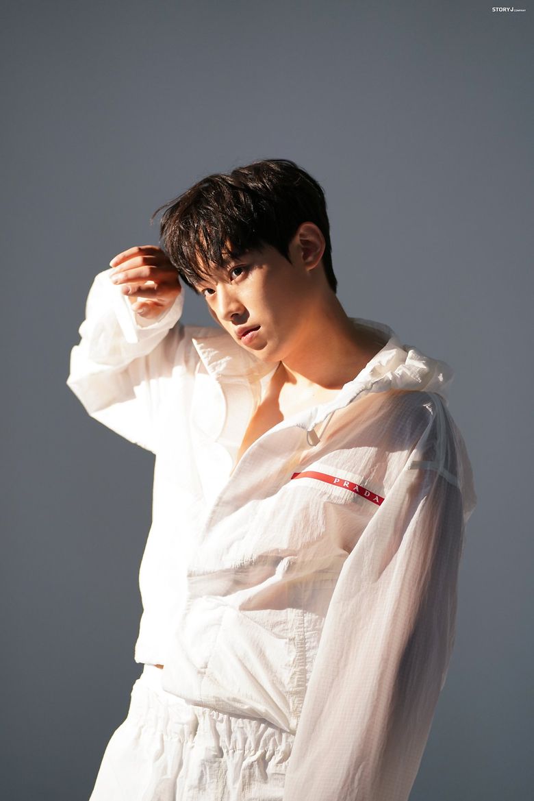 Kim SungCheol For Cosmopolitan Magazine July Issue Behind-the-Scene - Part 3