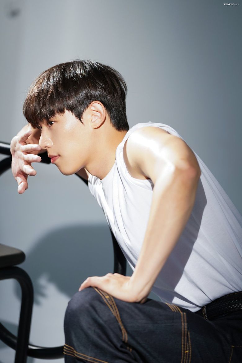 Kim SungCheol For Cosmopolitan Magazine July Issue Behind-the-Scene - Part 3