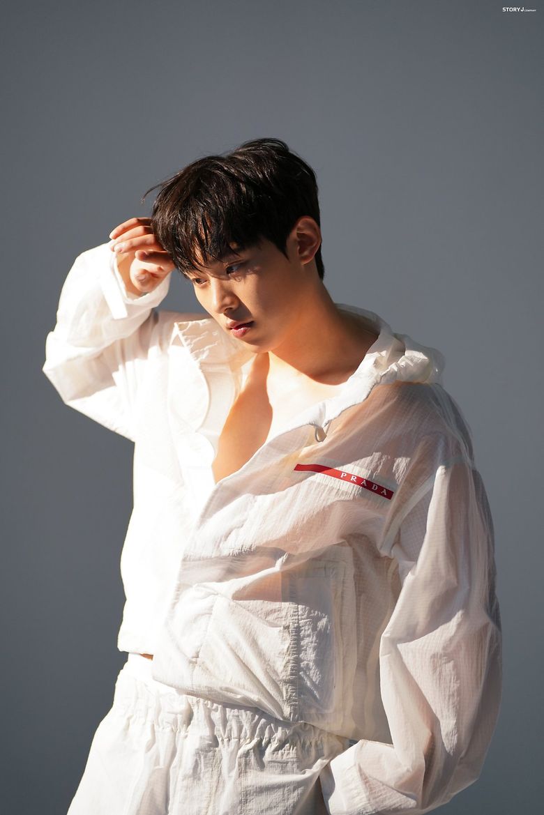 Kim SungCheol For Cosmopolitan Magazine July Issue Behind-the-Scene - Part 3