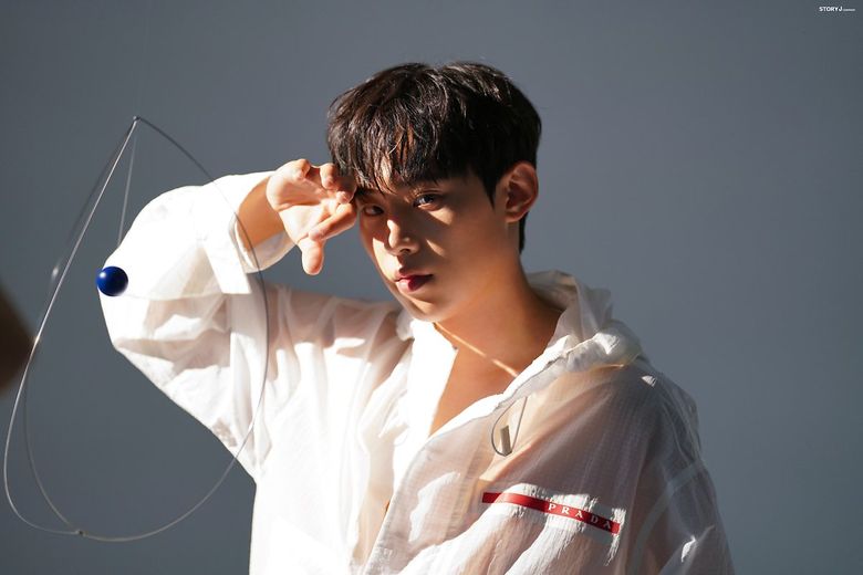 Kim SungCheol For Cosmopolitan Magazine July Issue Behind-the-Scene - Part 3