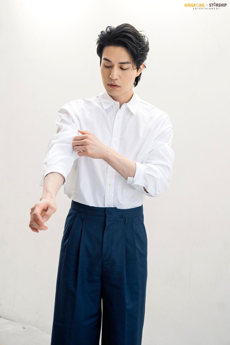 Lee DongWook For ELLE Korea Magazine July Issue Behind-the-Scene - Part 2