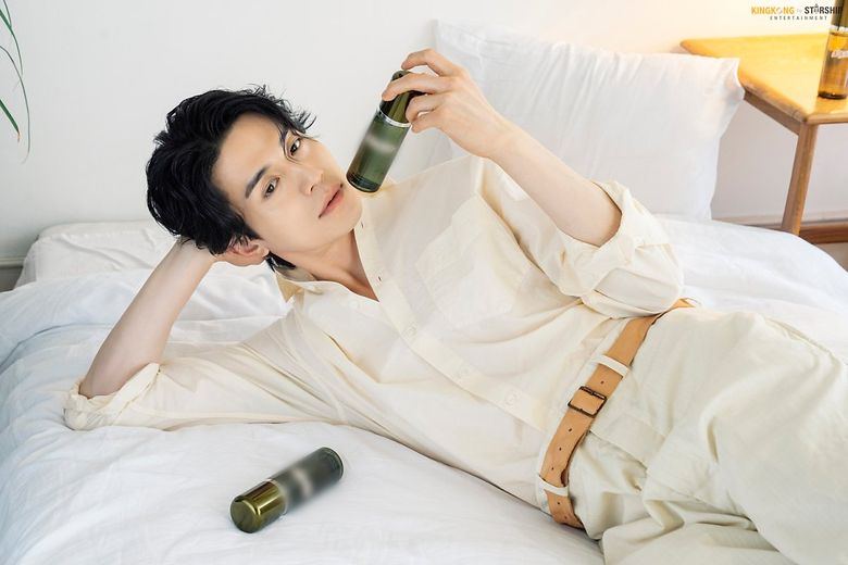 Lee DongWook For ELLE Korea Magazine July Issue Behind-the-Scene - Part 2