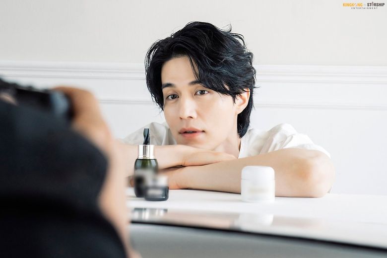 Lee DongWook For ELLE Korea Magazine July Issue (+Behind-the-Scene)