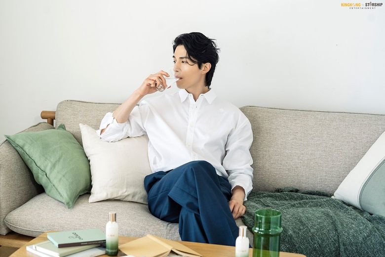 Lee DongWook For ELLE Korea Magazine July Issue Behind-the-Scene - Part 3