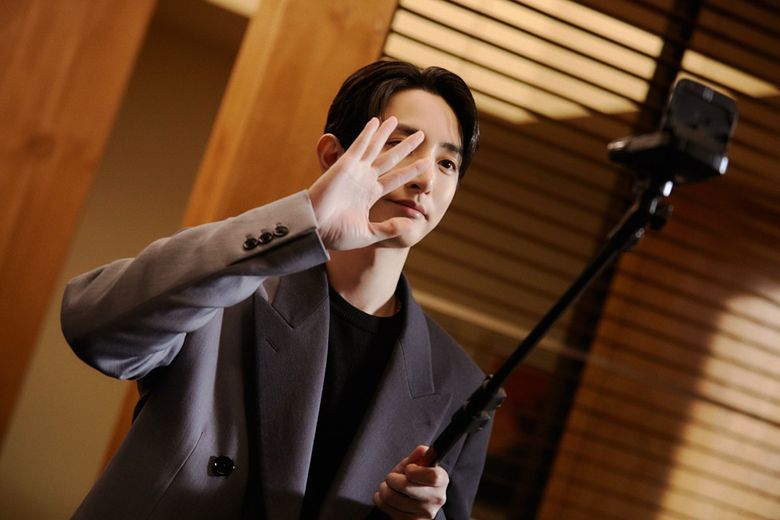 Lee SooHyuk, Drama "Doom At Your Service" Set Behind-the-Scene