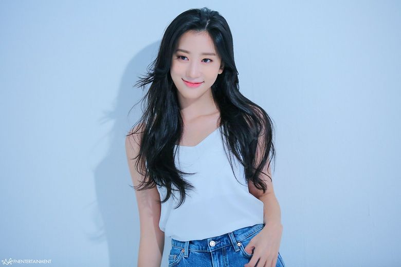 Oh ChaeYi, New Profile Photo Behind Shooting Scene