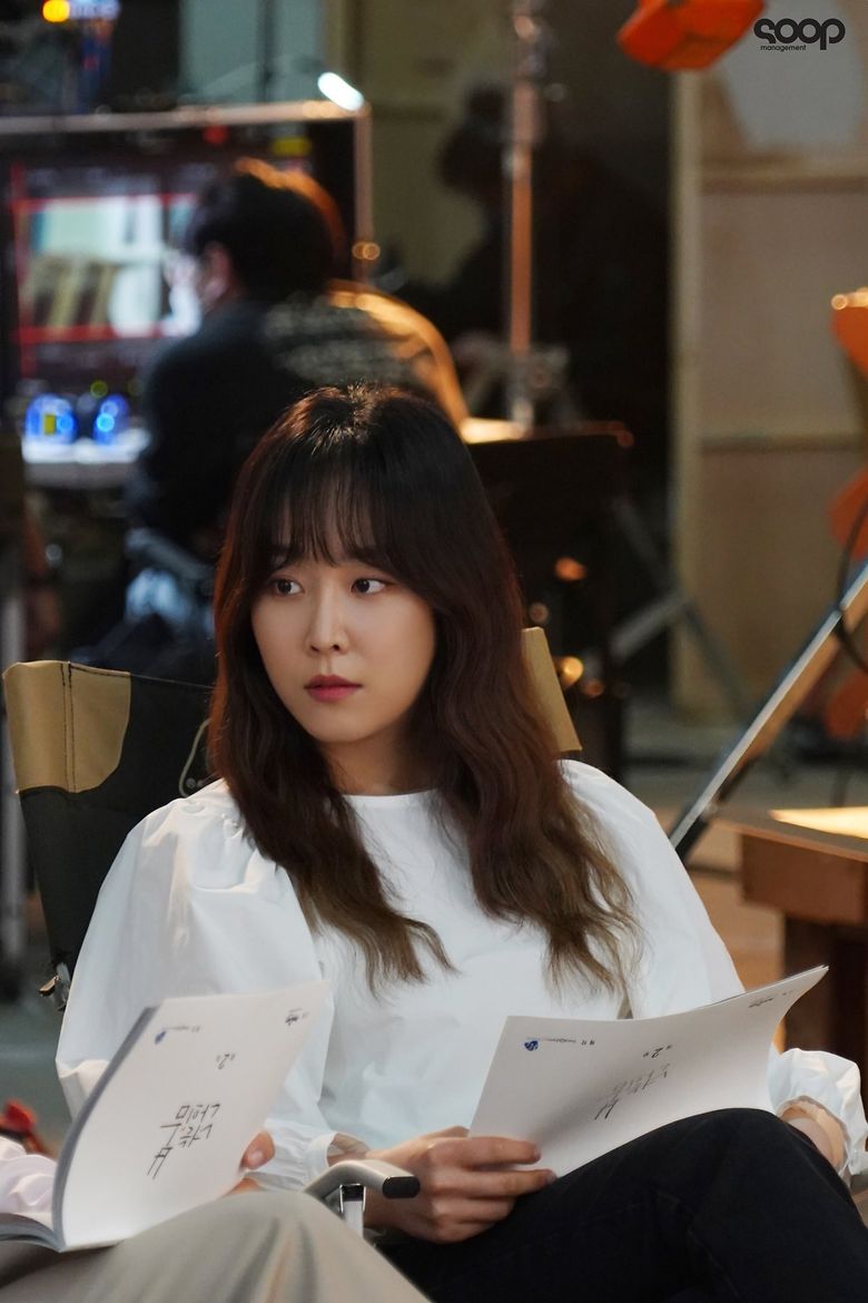 Seo HyunJin, Drama Poster Shooting Of "You Are My Spring" Behind-the-Scene - Part 1