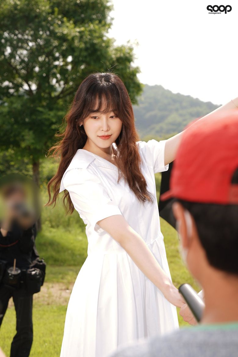 Seo HyunJin, Drama Poster Shooting Of "You Are My Spring" Behind-the-Scene - Part 1