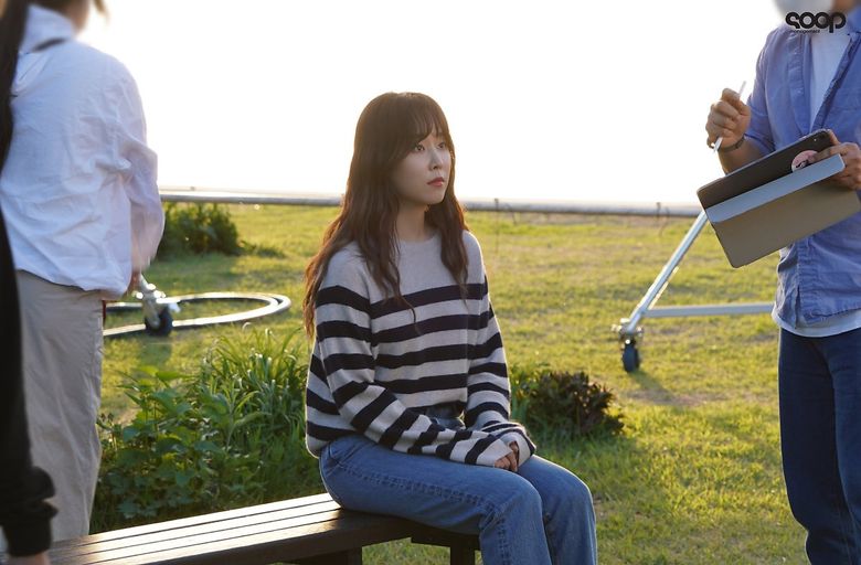 Seo HyunJin, Drama Poster Shooting Of "You Are My Spring" Behind-the-Scene - Part 2