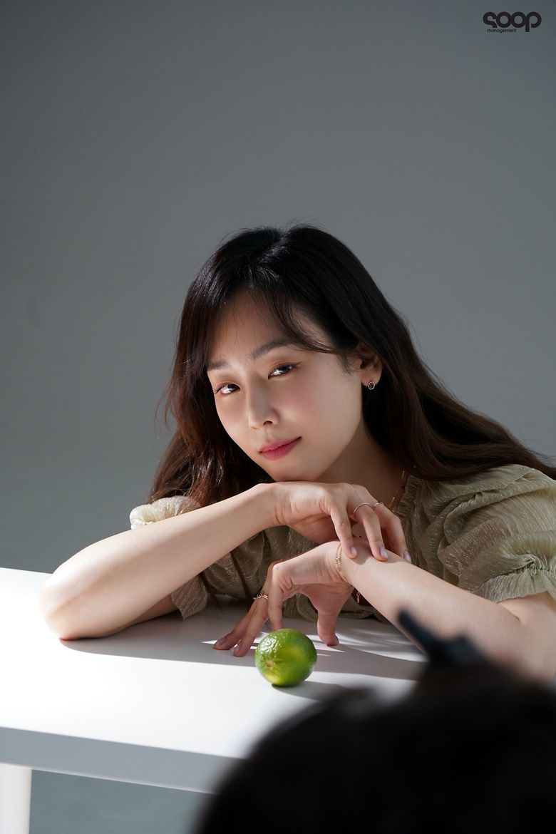 Seo HyunJin, Photoshoot Behind-the-Scene - Part 1