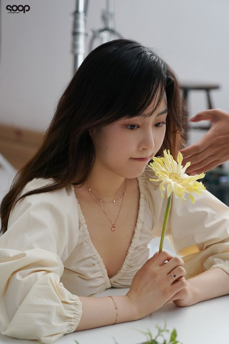 Seo HyunJin, Photoshoot Behind-the-Scene - Part 1