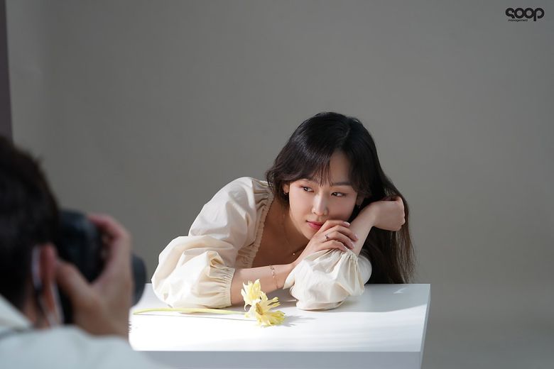 Seo HyunJin, Photoshoot Behind-the-Scene - Part 1