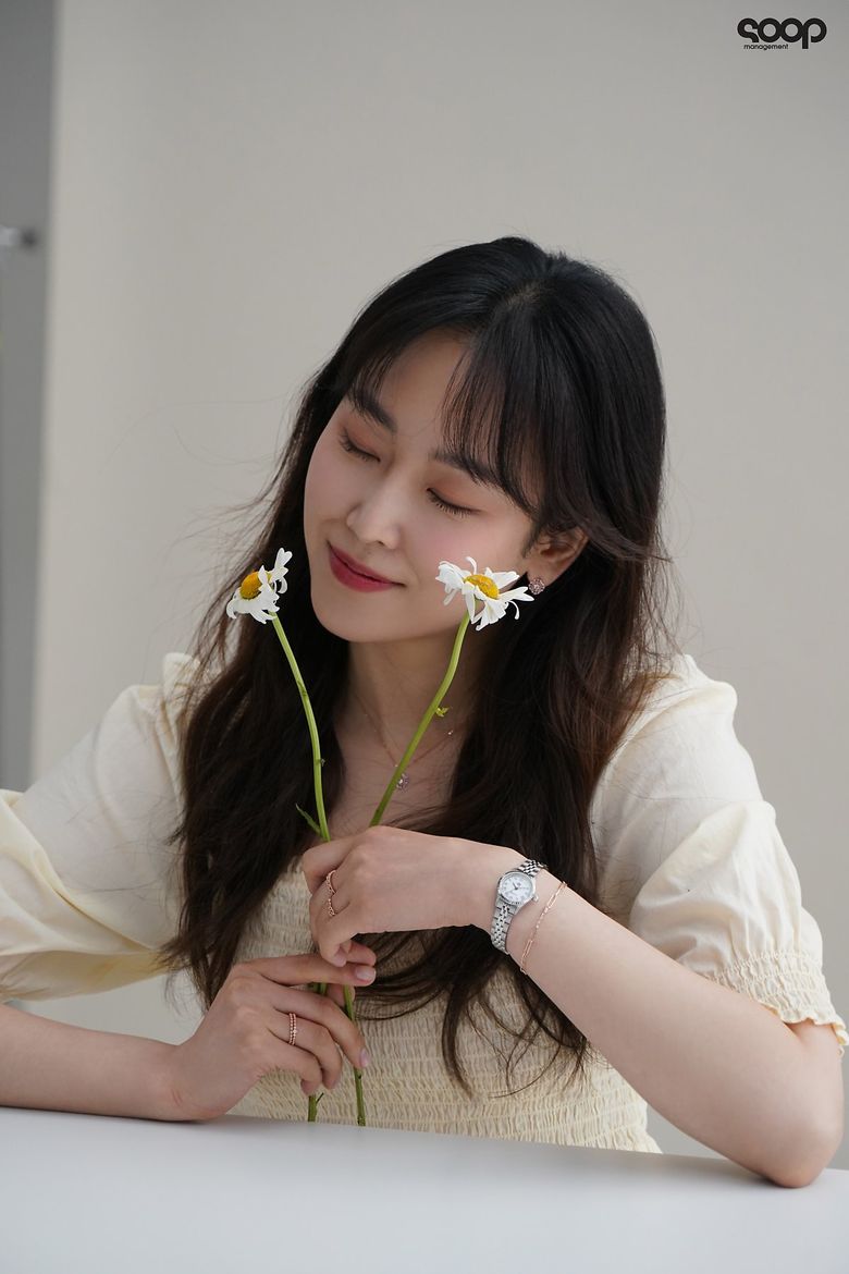 Seo HyunJin, Photoshoot Behind-the-Scene - Part 2