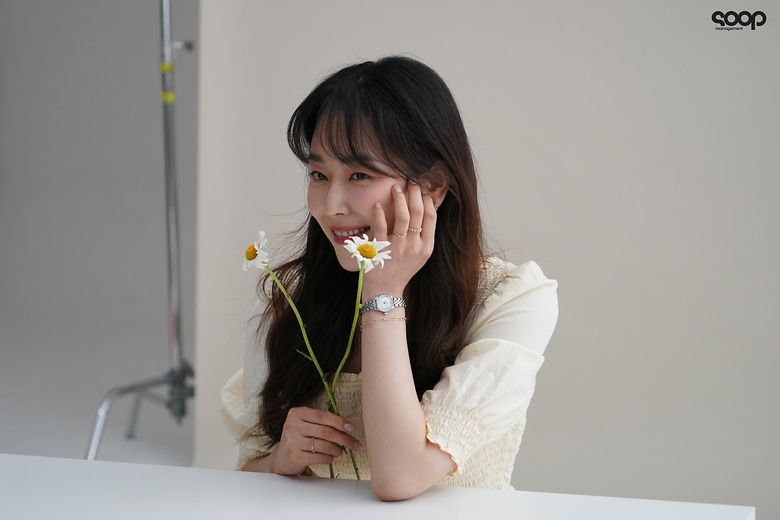 Seo HyunJin, Photoshoot Behind-the-Scene - Part 2