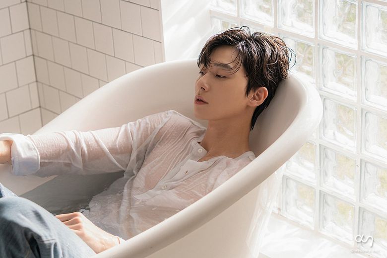 Park SeoJun For W Korea Magazine July Issue Set Behind-the-Scene