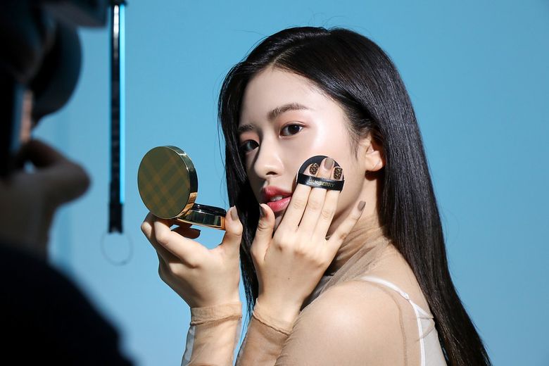 An YuJin For DAZED Korea Magazine September Issue Set Behind-the-Scene