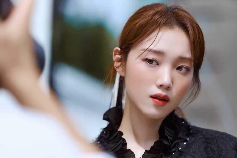 Lee SungKyung For W Korea Magazine September Issue Behind-the-Scene  - Part 2