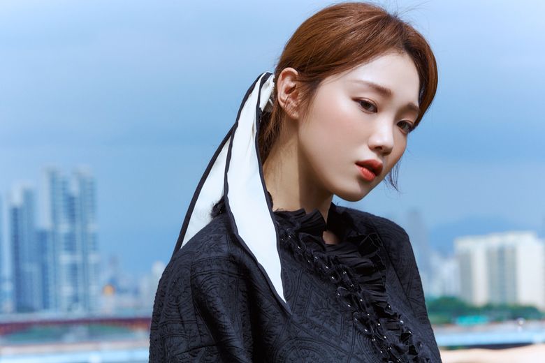 Lee SungKyung For W Korea Magazine September Issue Behind-the-Scene  - Part 2