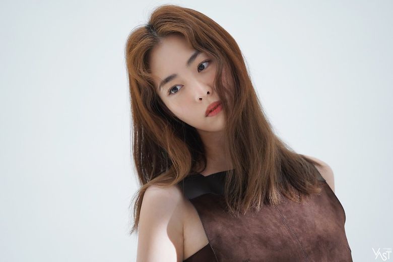 Lee YeonHee For SINGLES Magazine September Issue Behind Shooting Scene