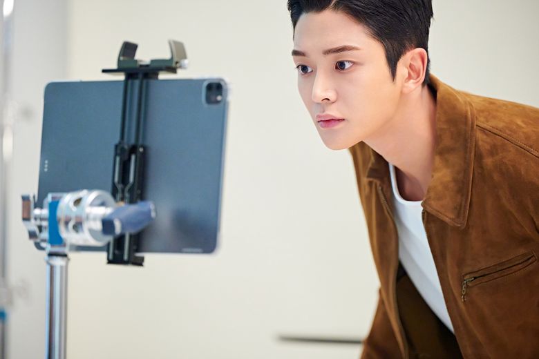 SF9's RoWoon For Marie Claire Magazine October Issue Behind-the-Scene