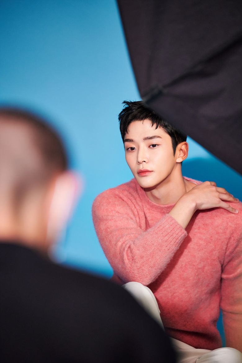 SF9's RoWoon For Marie Claire Magazine October Issue Behind-the-Scene