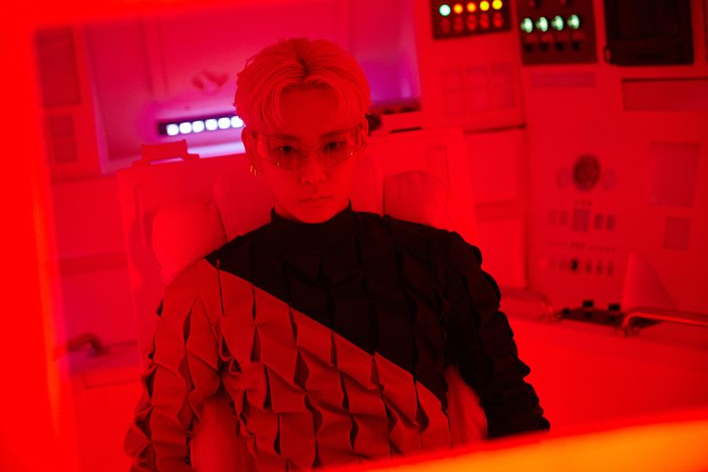 SHINee's Key, "BAD LOVE" M/V Behind-the-Scene - Part 2