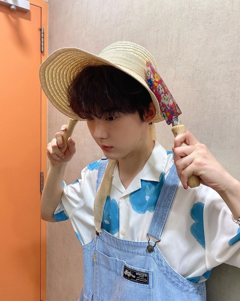 ASTRO s Yoon SanHa Is An Adorable Farmer In Latest Instagram Photo  - 41