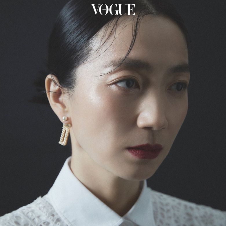 Kim JuRyung For VOGUE Korea Magazine November Issue