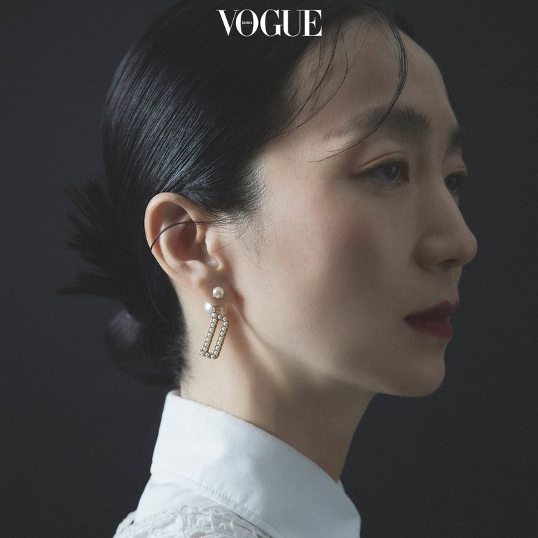 Kim JuRyung For VOGUE Korea Magazine November Issue