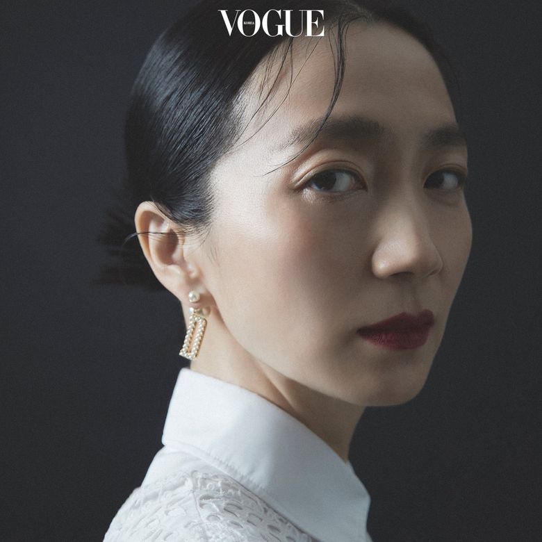 Kim JuRyung For VOGUE Korea Magazine November Issue