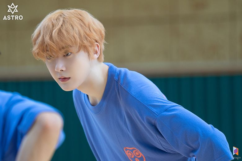 ASTRO's Yoon SanHa, Web Drama "Your Playlist" Set Behind-the-Scene