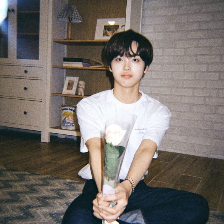 CRAVITY s HyeongJun Boyfriend Material Pictures - 53