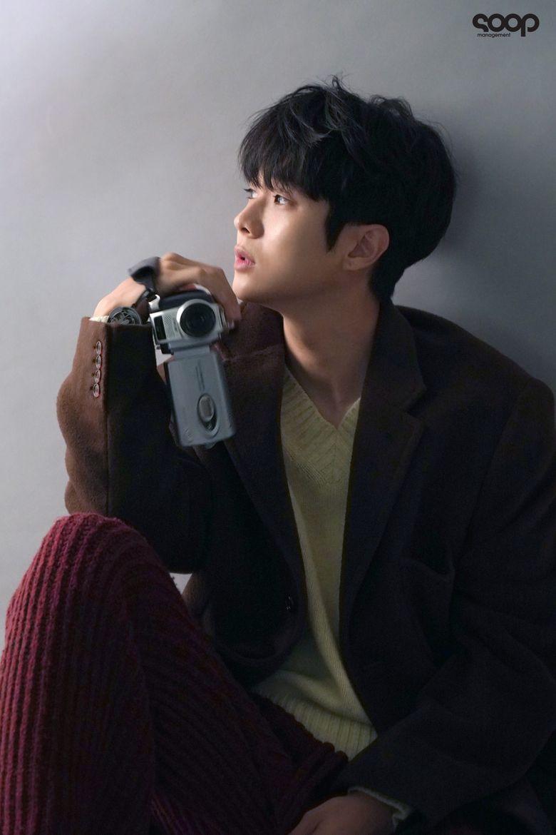 Choi WooShik For COSMOPOLITAN Korea Magazine November Issue Edition Behind-the-Scene