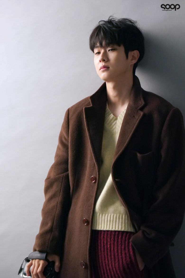 Choi WooShik For COSMOPOLITAN Korea Magazine November Issue Edition Behind-the-Scene