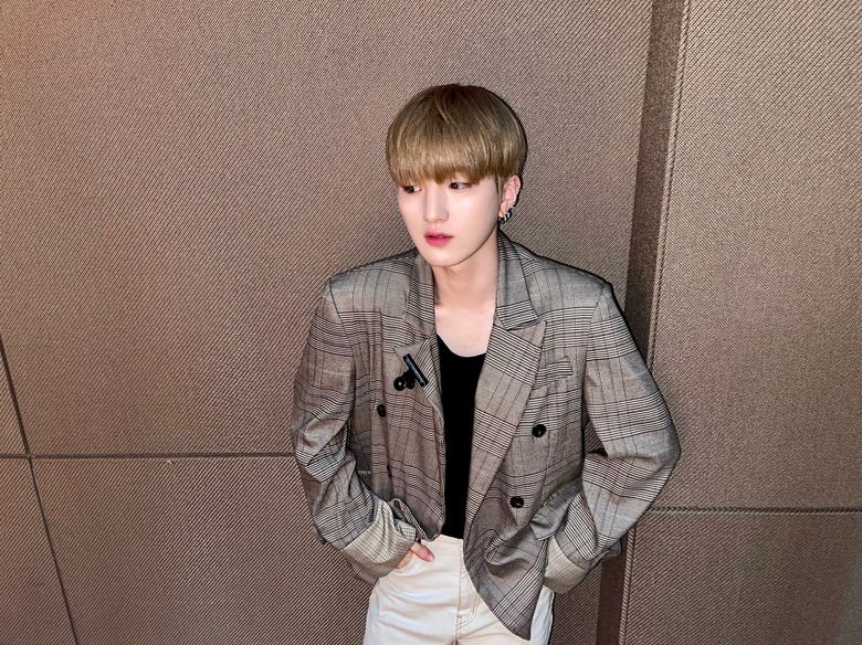 10 Male K Pop Idols Who Look Extra Charming In Blazers - 66