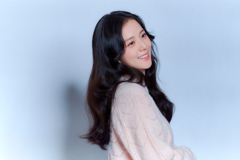 BLACKPINK's JiSoo, Drama Poster Shooting Of "Snowdrop" Behind-the-Scene