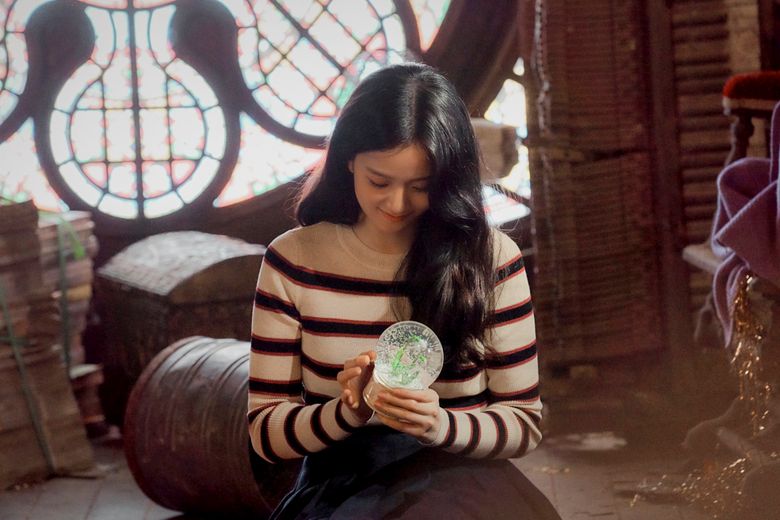 BLACKPINK's JiSoo, Drama Poster Shooting Of "Snowdrop" Behind-the-Scene