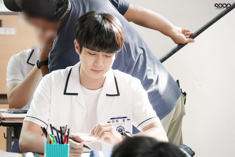 Choi WooShik, Drama "Our Beloved Summer" Set Behind-The-Scene - Part 1