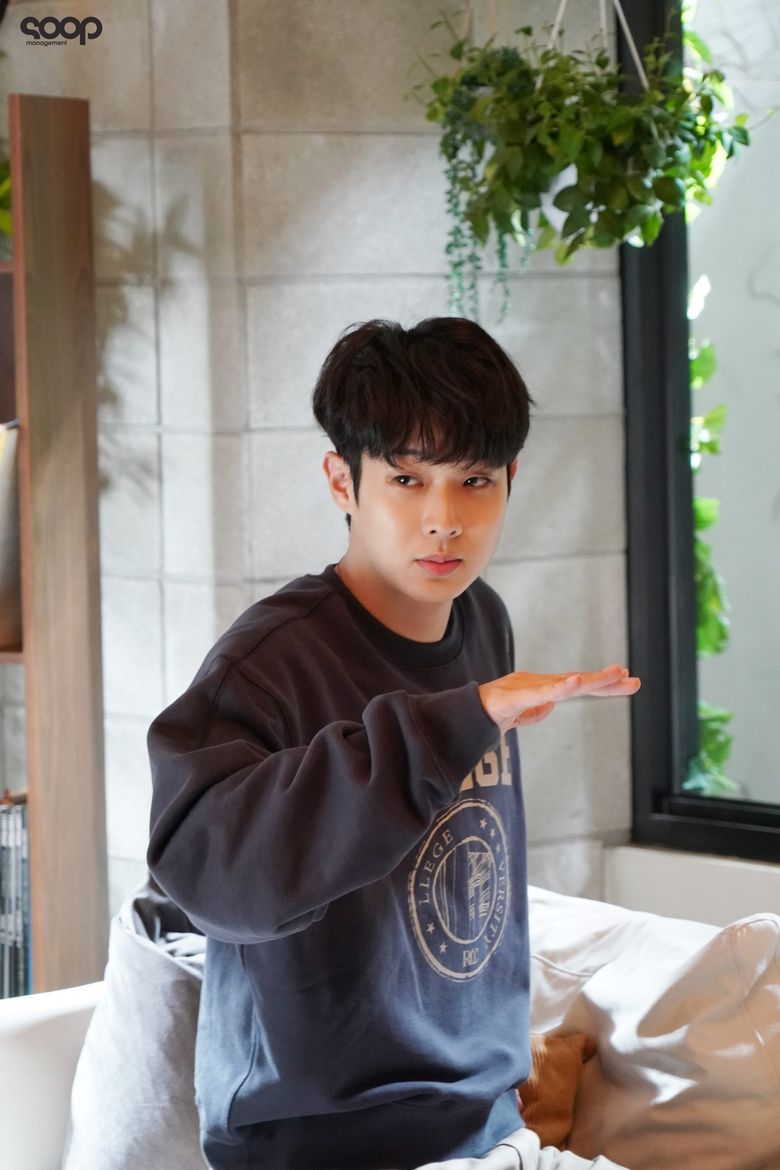 Choi WooShik, Drama "Our Beloved Summer" Set Behind-The-Scene - Part 2