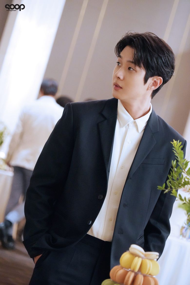 Choi WooShik, Drama "Our Beloved Summer" Set Behind-The-Scene - Part 2