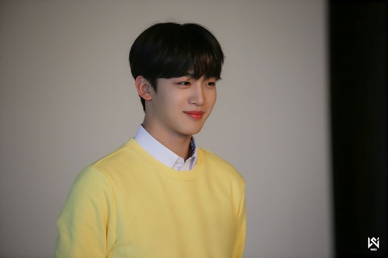 WEi's Kim YoHan, Shooting Of SMART School Uniform Commercial Behind-the-Scene - Part 2