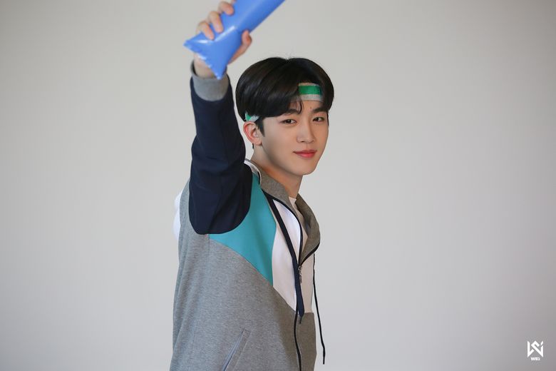 WEi's Kim YoHan, Shooting Of SMART School Uniform Commercial Behind-the-Scene - Part 1