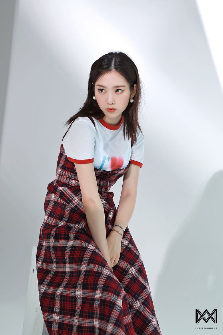 OH MY GIRL's JiHo For Y Magazine Vol.03 Behind-the-Scene